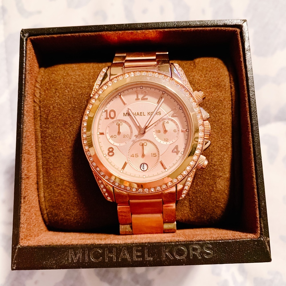 Michael Kors Women's Watch - Rose Gold - Picture 3 of 6